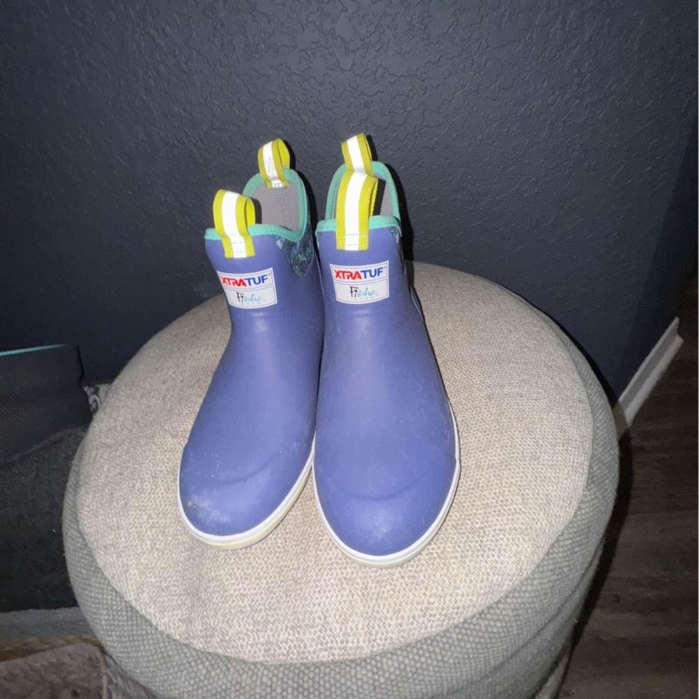 Deck boots